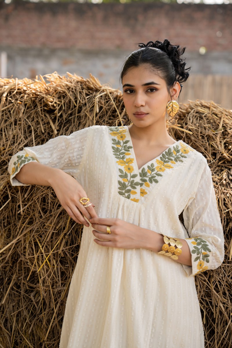 White Cotton Dobby Embroidery Kurta Pant Set