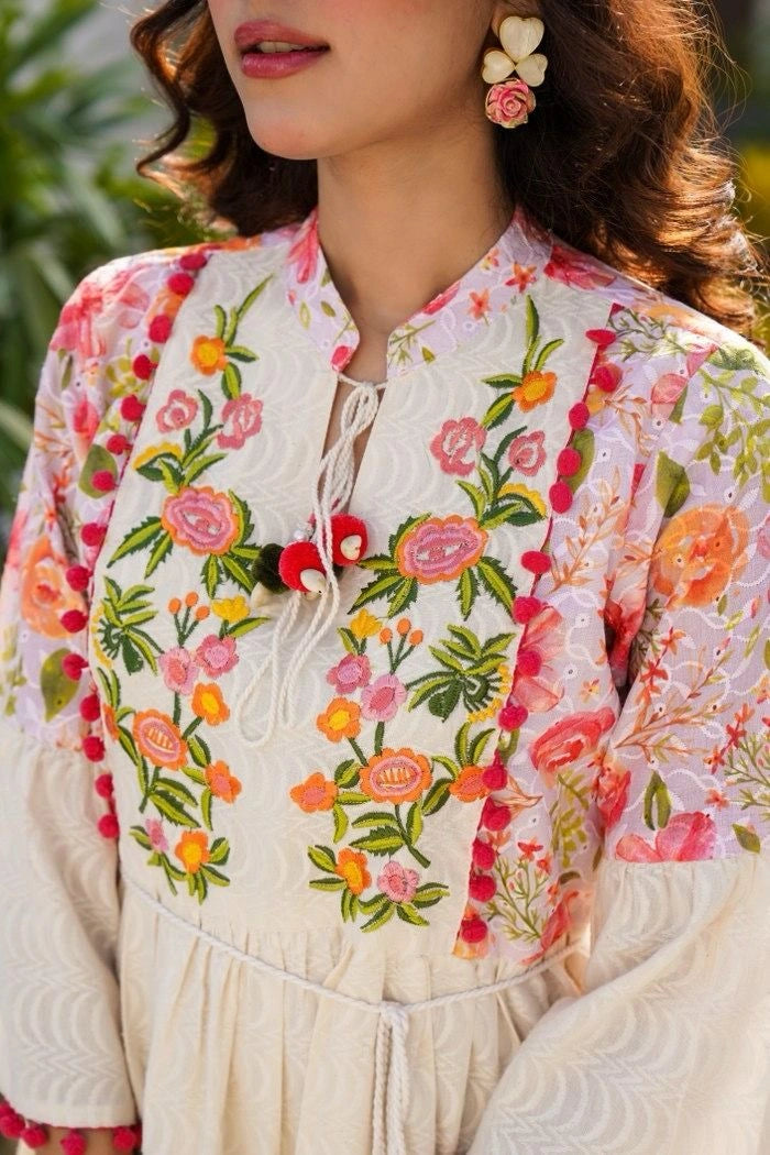 Shreenaya Women’s Off-White Party Dress