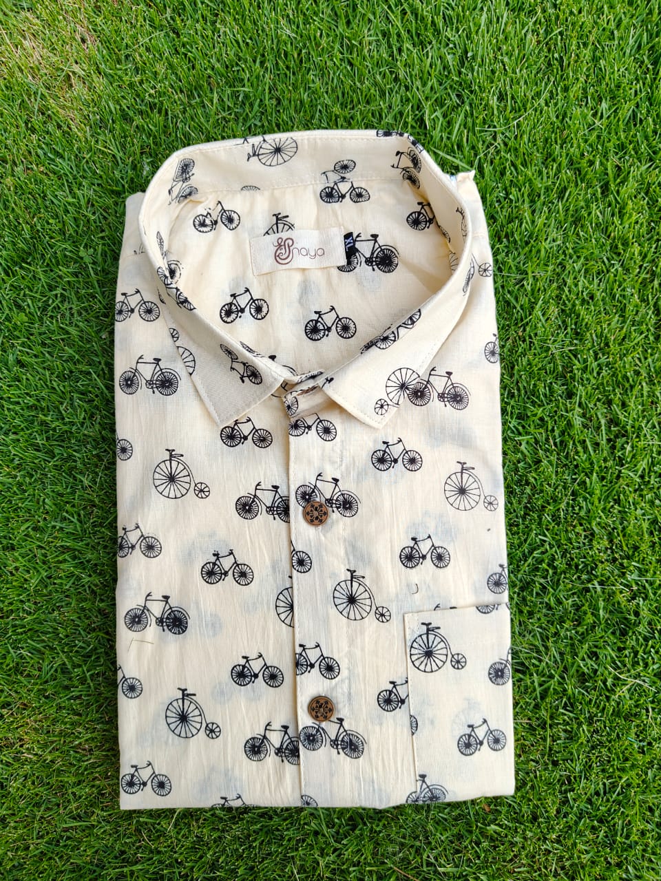 White Cycle Print Cotton Regular Fit Casual Shirt (Half Sleeves)