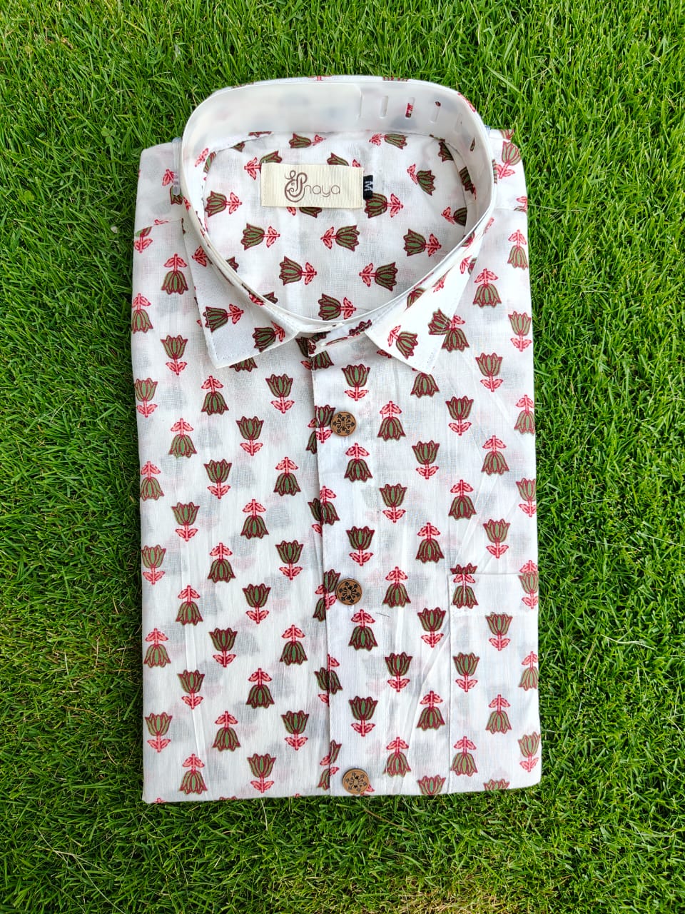 White Lotus Printed Regular Fit Casual Shirt (Half Sleeves)