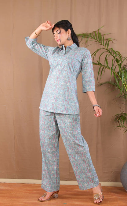 Comfortable women’s floral fashion set