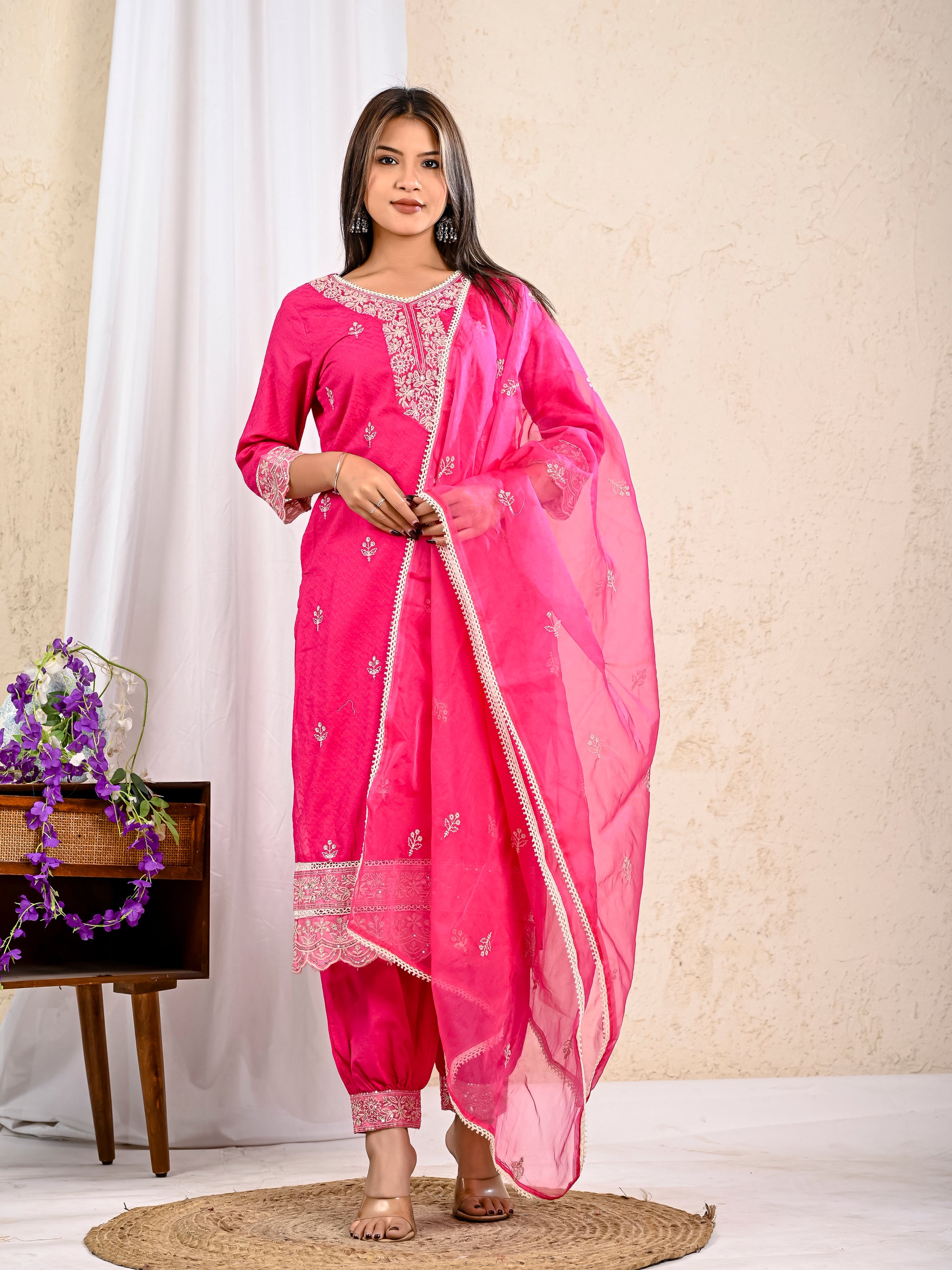 Women deep pink embroidered kurta set breathable fabric