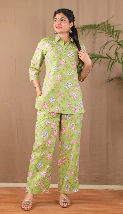 Comfortable women’s cotton floral set