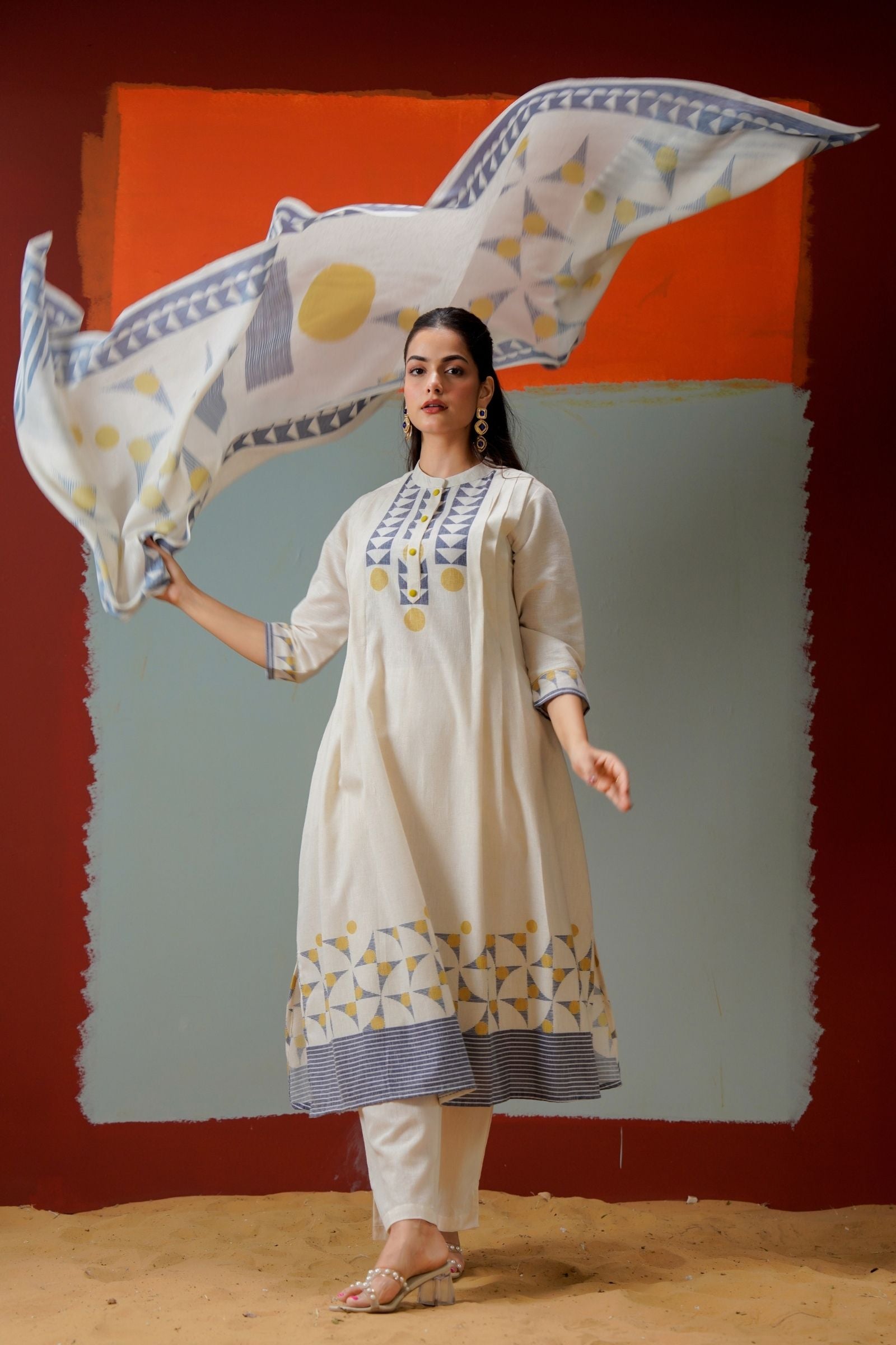 geometric print kurta pant dupatta