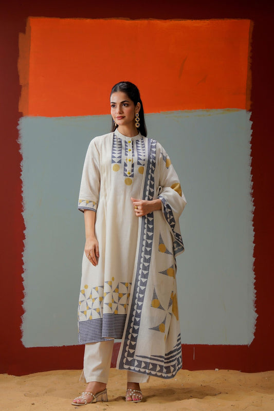 Shreenaya off white cotton kurta set stylish casual ethnic wear