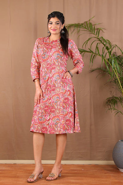 women wearing pink a-line kurta with pockets