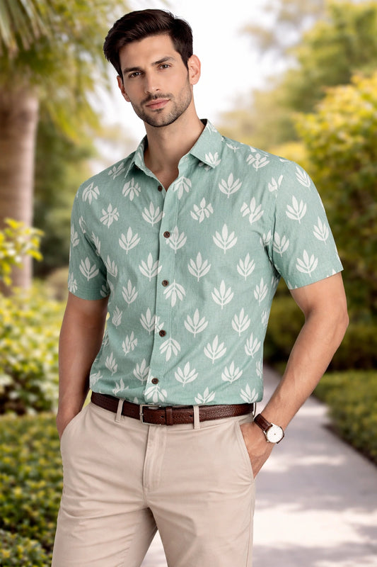 Shreenaya men’s green print shirt