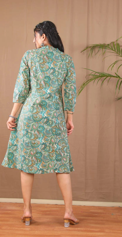 women styling sea green a-line kurta