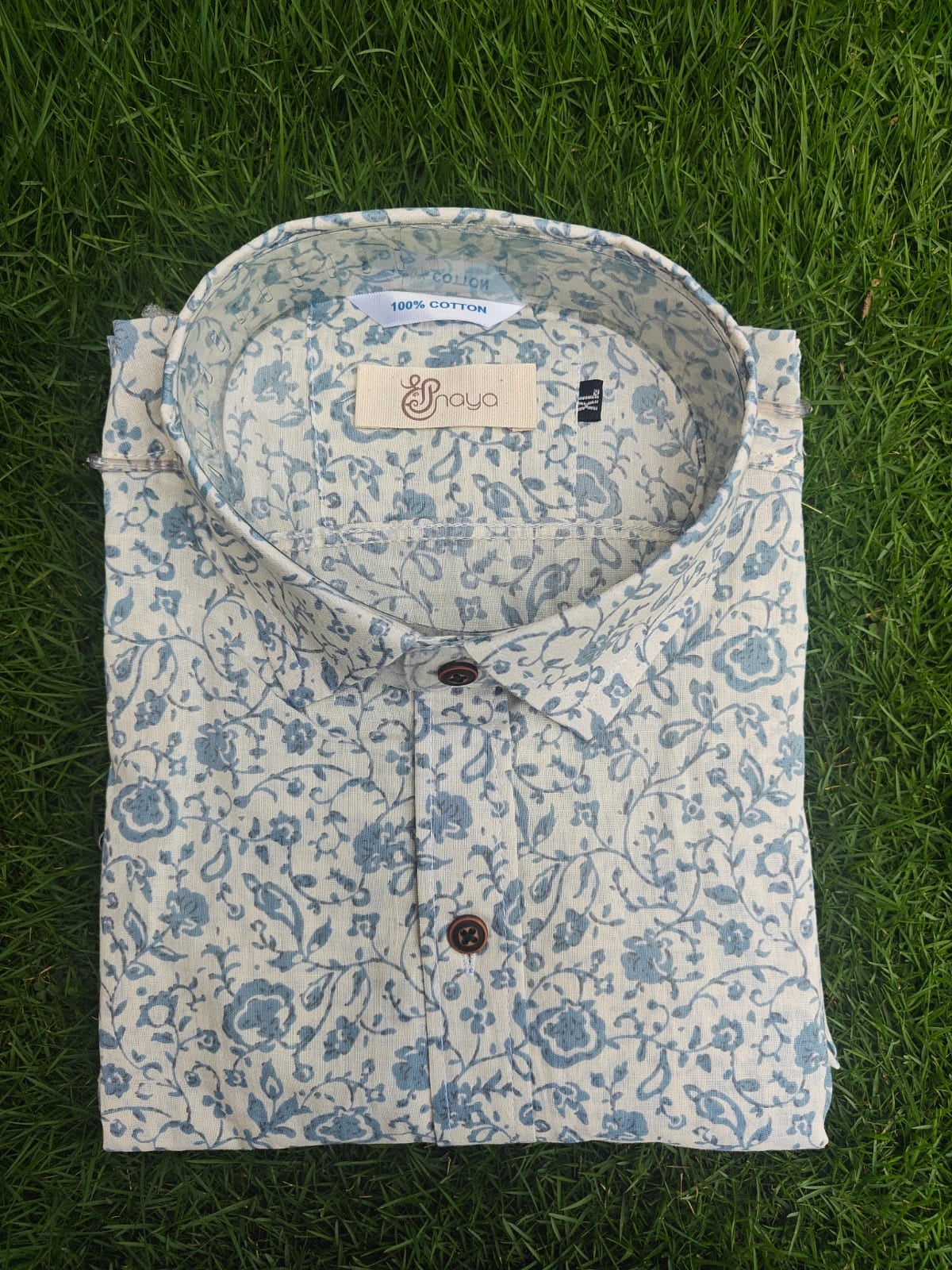 Shreenaya men’s white floral shirt