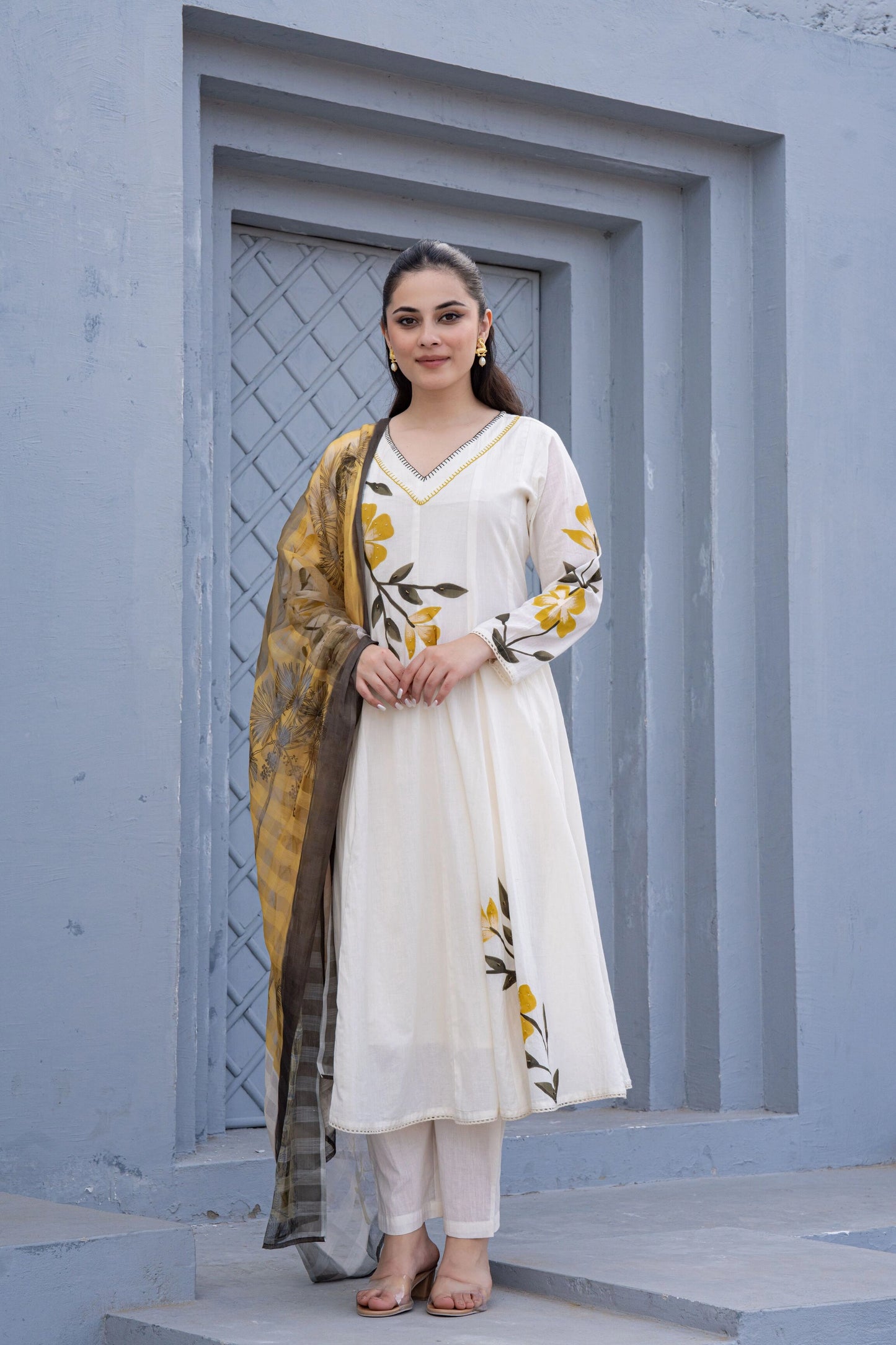 White Hand Painted Anarkali Kurta Pant with Kota Doria Dupatta – Shreenaya