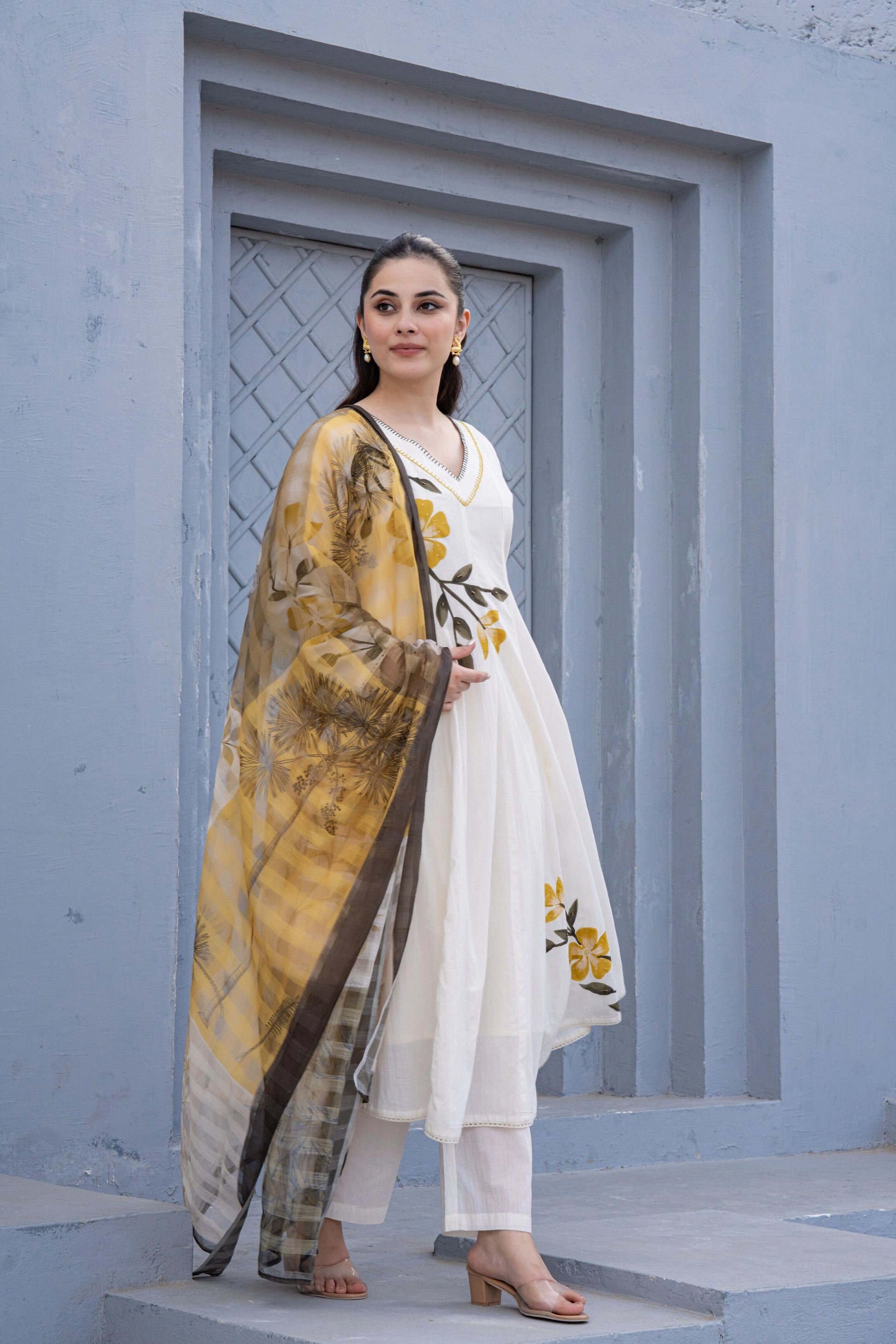 White Hand Painted Anarkali Kurta Pant with Kota Doria Dupatta – Shreenaya