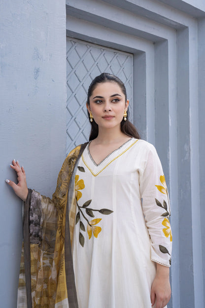 White Hand Painted Anarkali Kurta Set for Women