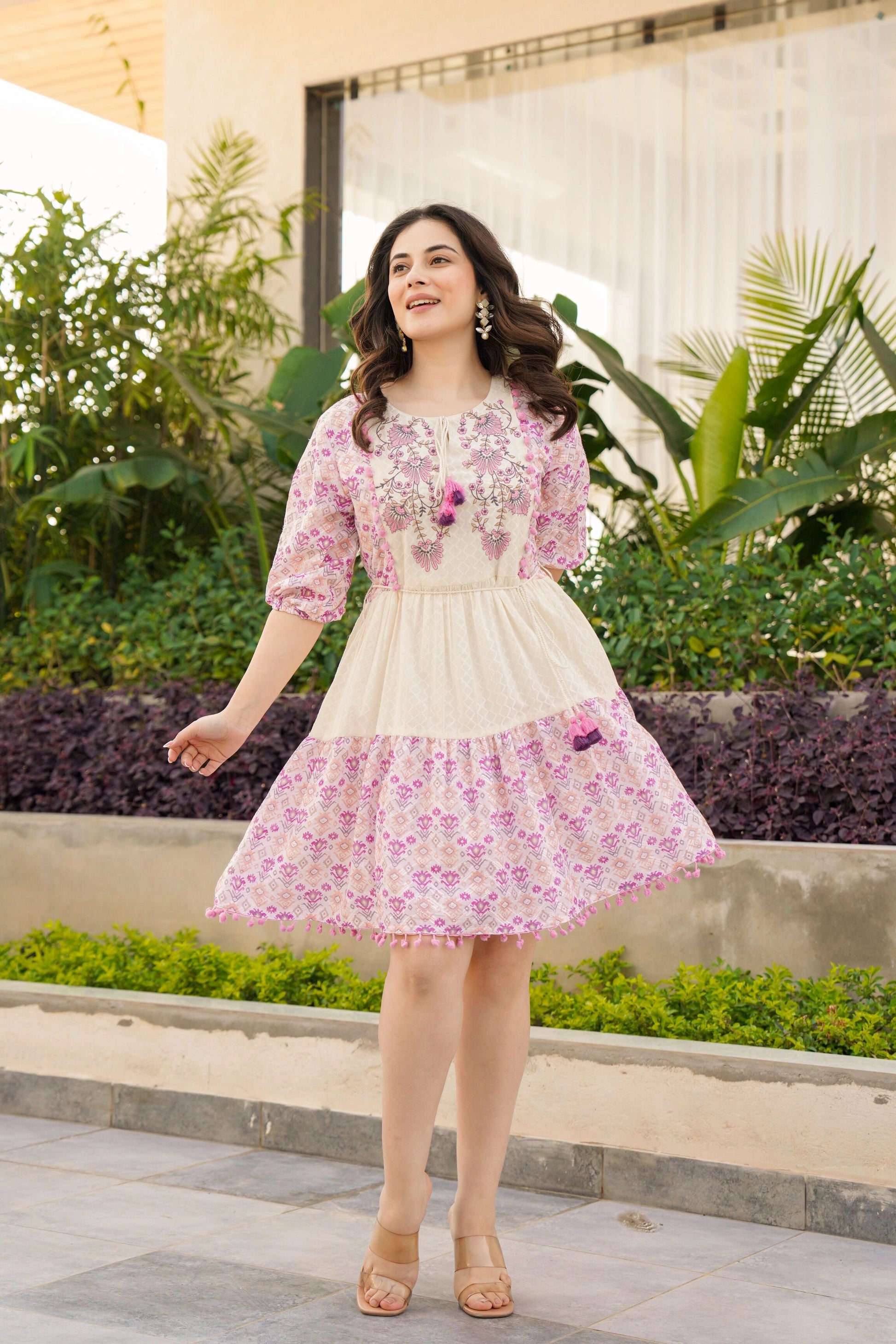 Shreenaya White Lavender Dress Fabric & Detail Shot