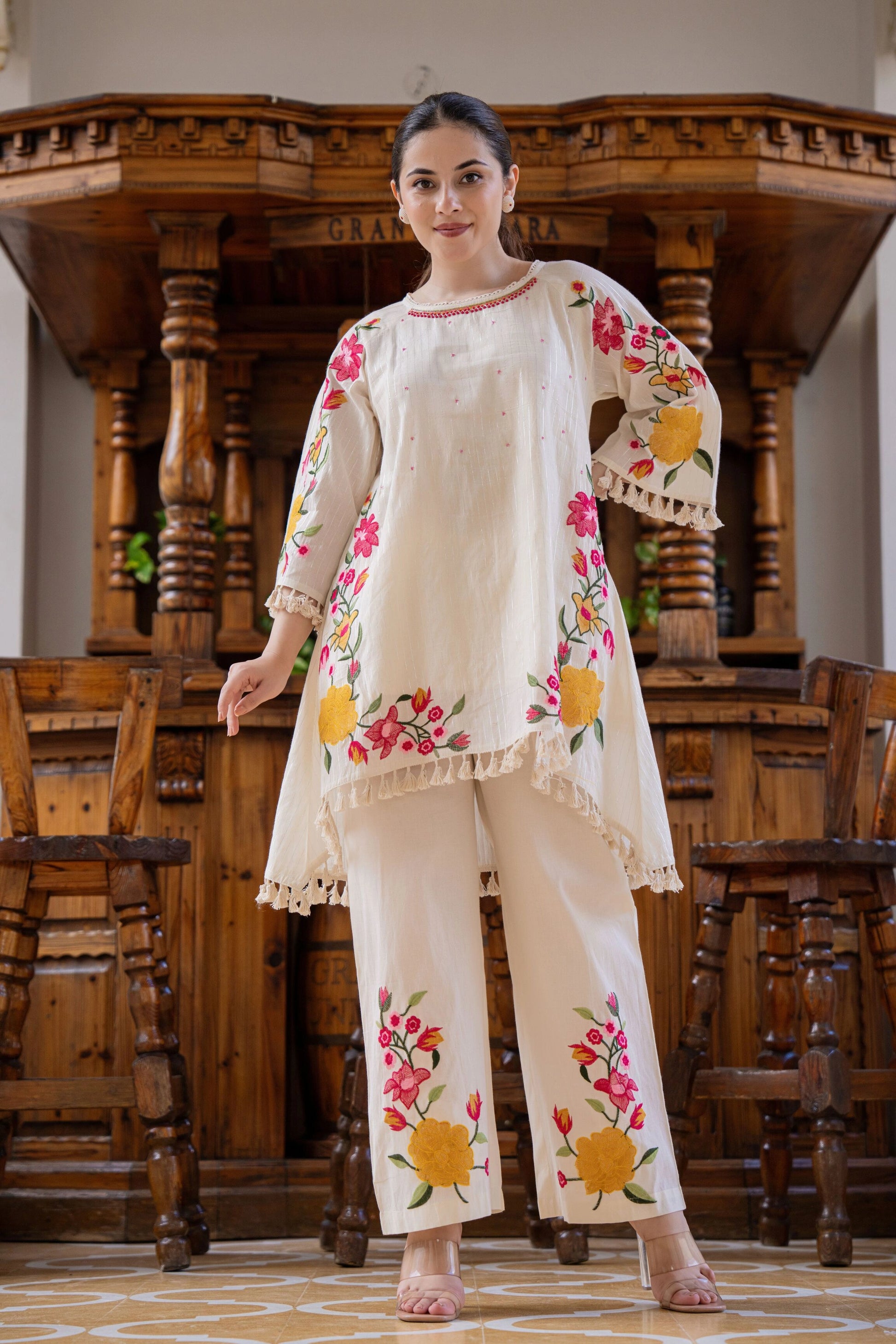 Stylish embroidered co-ord set for ladies