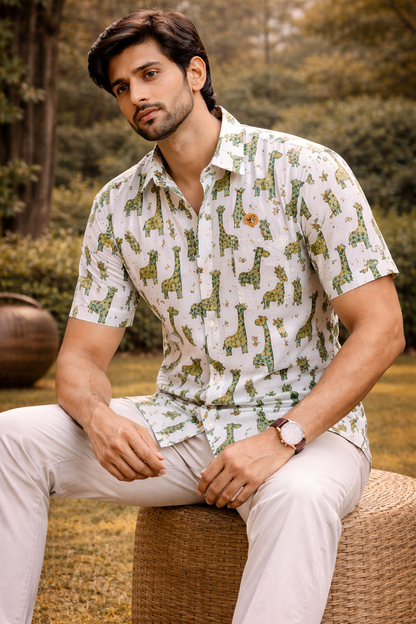 White and Green Giraffe Print Cotton Regular Fit Casual Shirt (Half Sleeves)