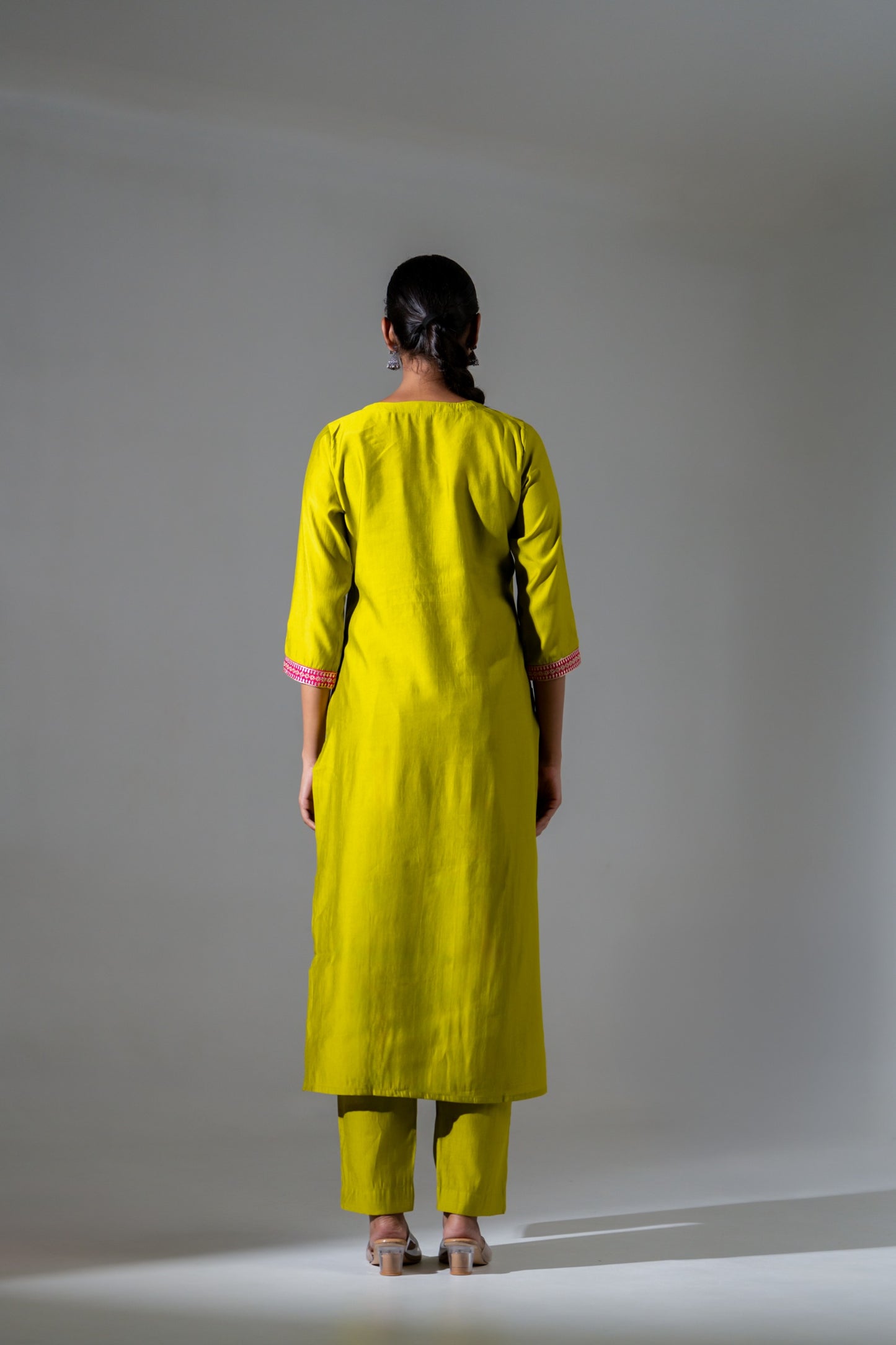 Stylish green muslin kurta pant dupatta ethnic wear