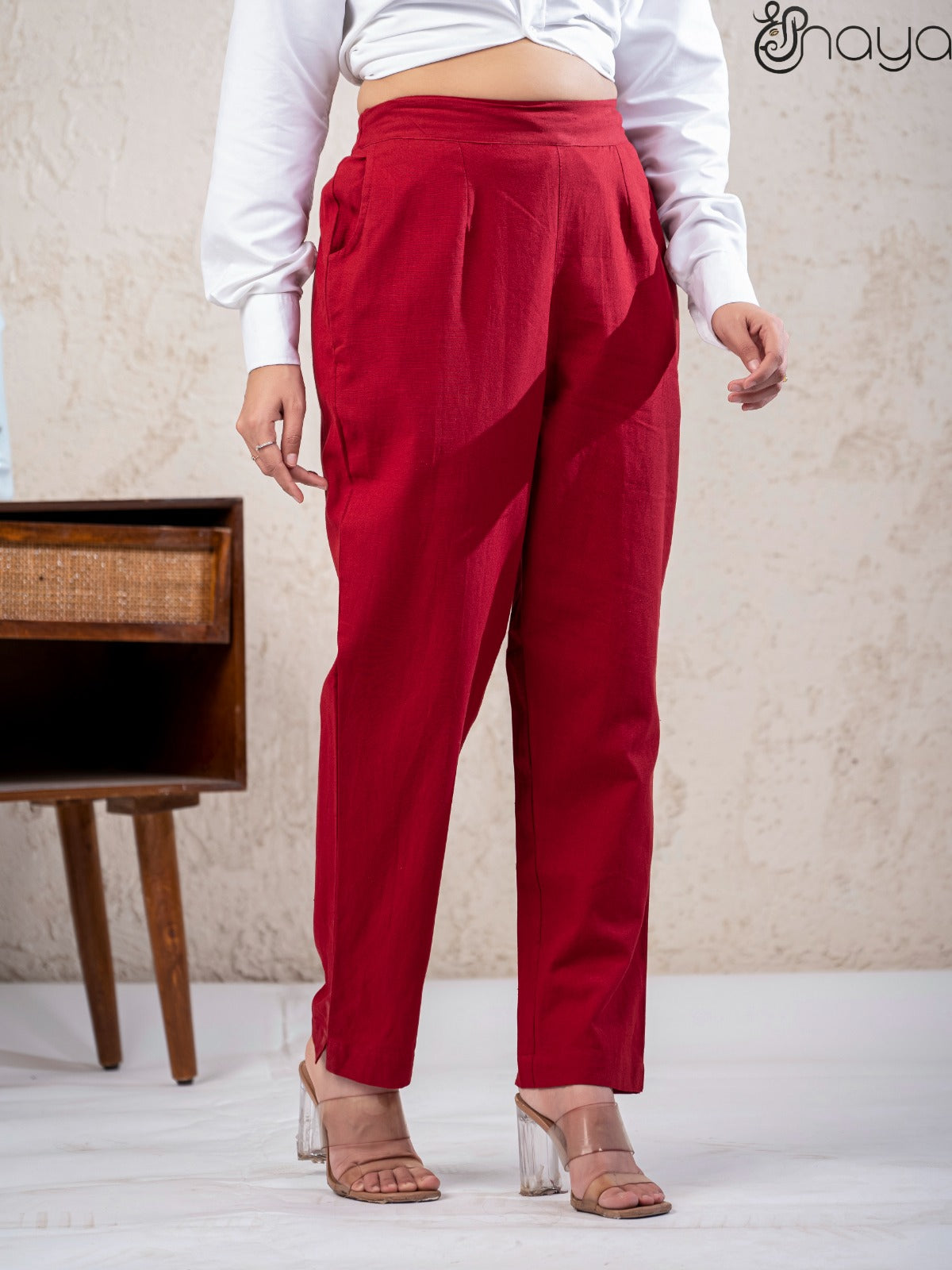 Stylish maroon linen pants summer outfit women