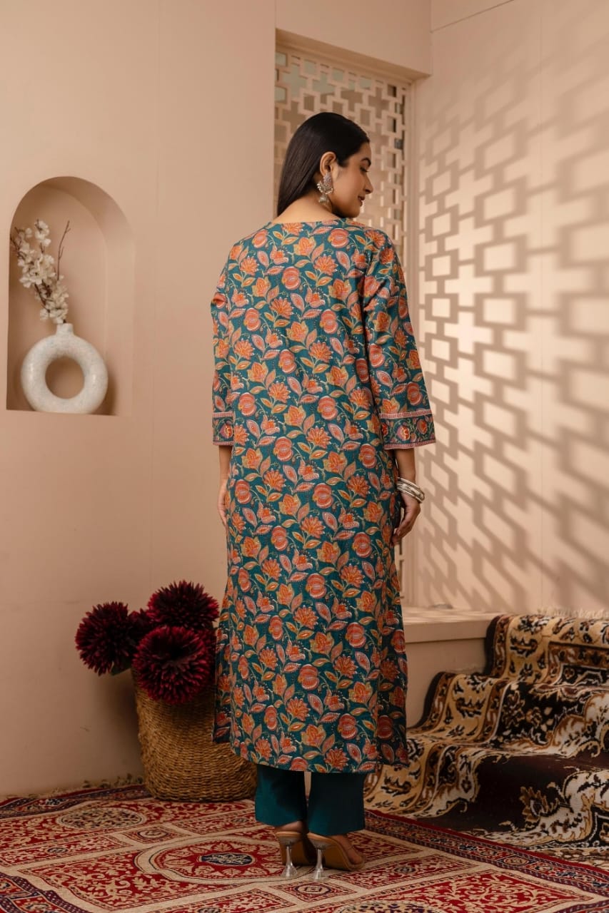 women rama green ethnic kurta set stylish look
