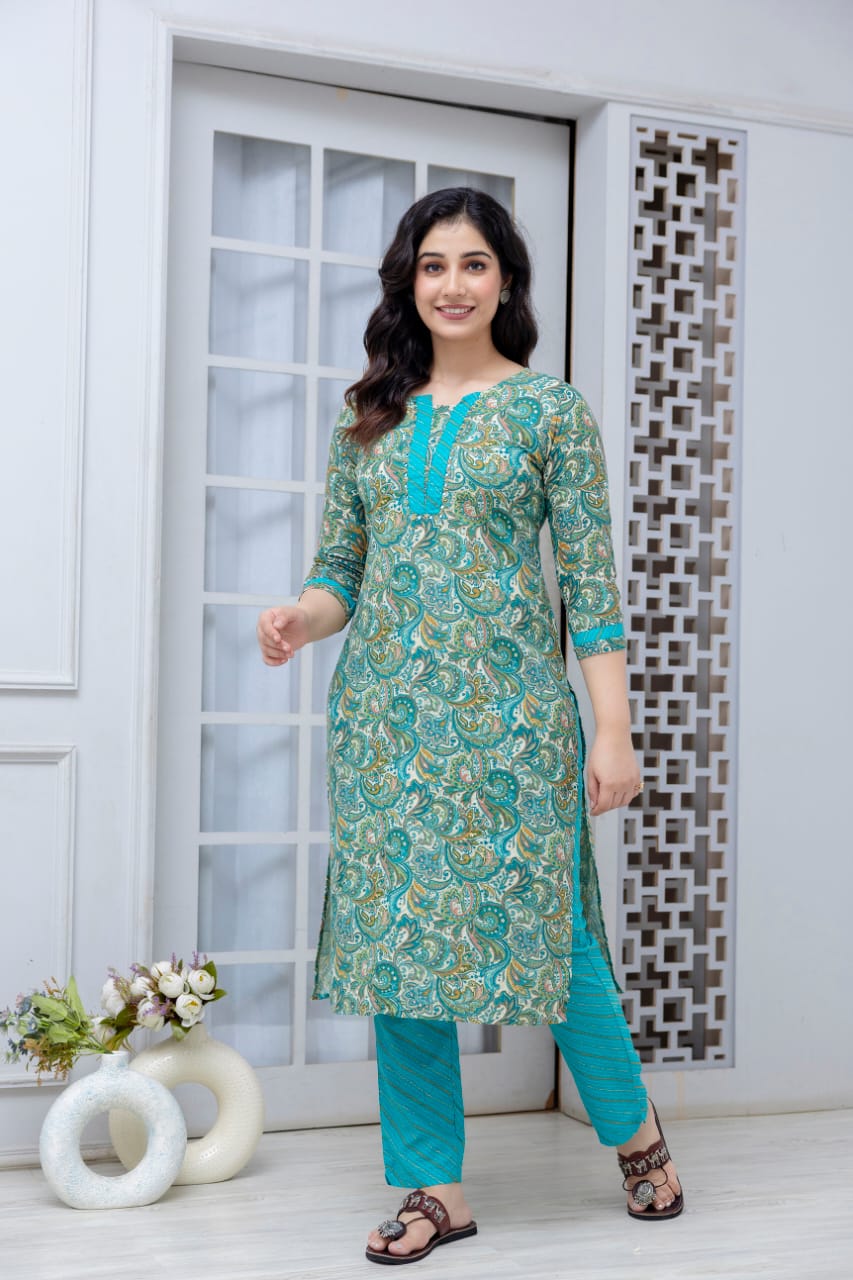 women sea green ethnic kurta set stylish look